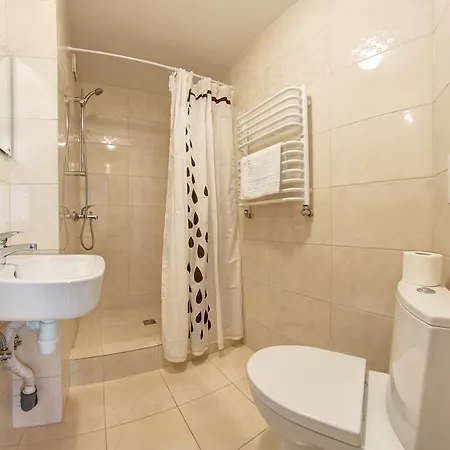 מלון Dolyna Gir *