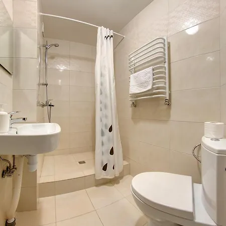 Dolyna Gir מלון *