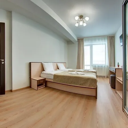 Hotell Dolyna Gir *